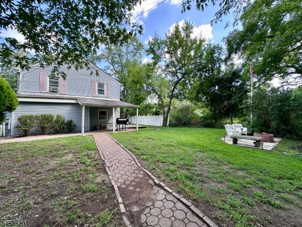 15 Warren Hagstrom Blvd, Wanaque Boro, NJ 07465 — photo 4