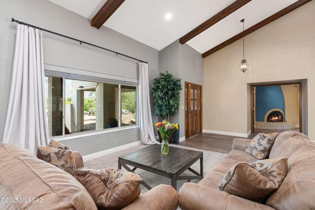 4644 N Avenida Del Cazador, Tucson, AZ 85718