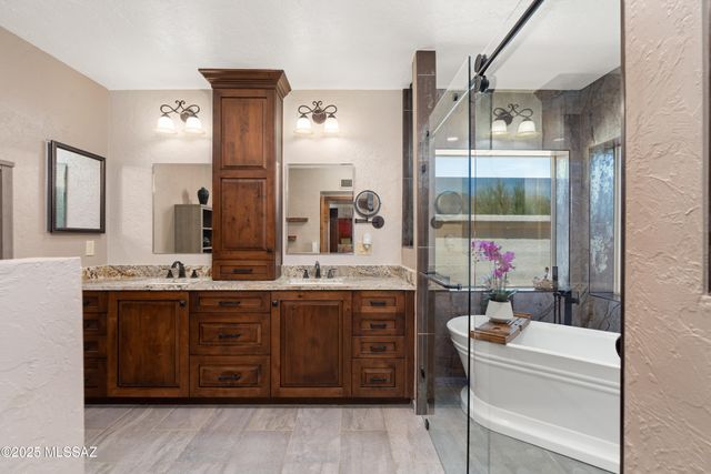 4644 N Avenida Del Cazador, Tucson, AZ 85718