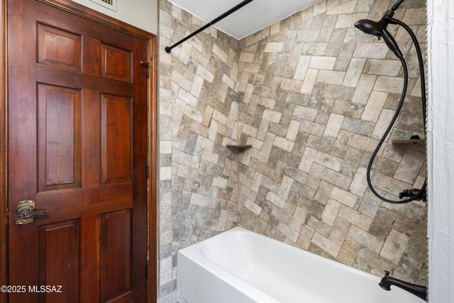 4644 N Avenida Del Cazador, Tucson, AZ 85718