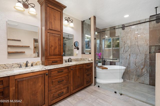 4644 N Avenida Del Cazador, Tucson, AZ 85718