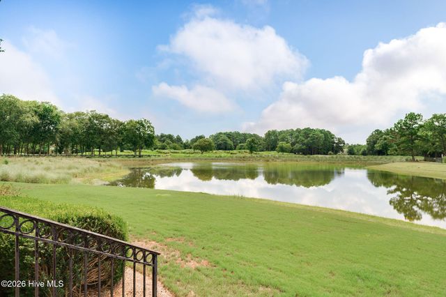 148 E Grandiflora Drive, Wallace, NC 28466