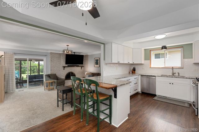 7226 Camelia Court, Canton Charter Township, MI 48187