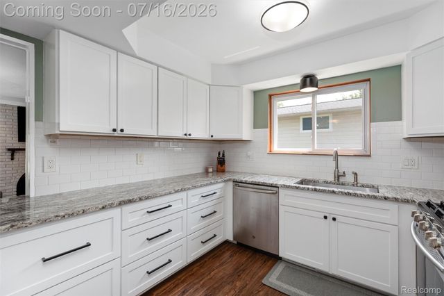 7226 Camelia Court, Canton Charter Township, MI 48187