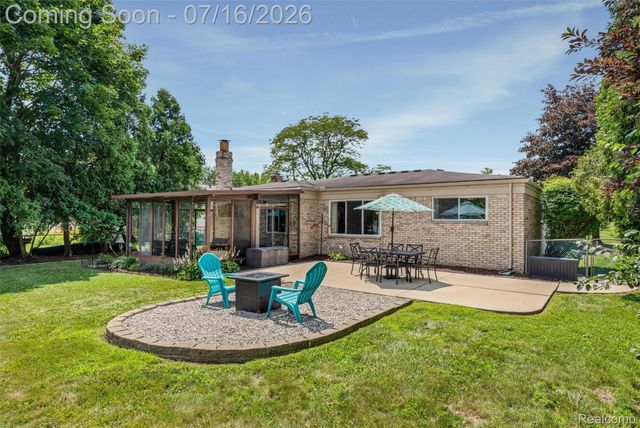 7226 Camelia Court, Canton Charter Township, MI 48187