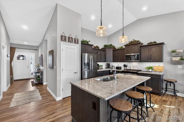 2002 Morningside Place, Maryville, IL 62062