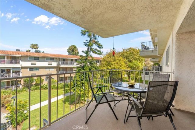 2389 Via Mariposa West 2A, Laguna Woods, CA 92637
