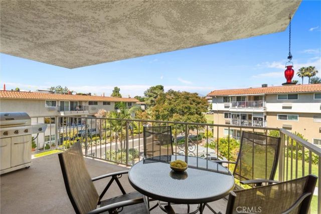 2389 Via Mariposa West 2A, Laguna Woods, CA 92637
