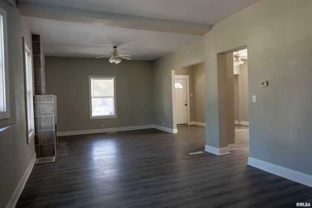 1719 N CALIFORNIA Avenue, Peoria, IL 61603