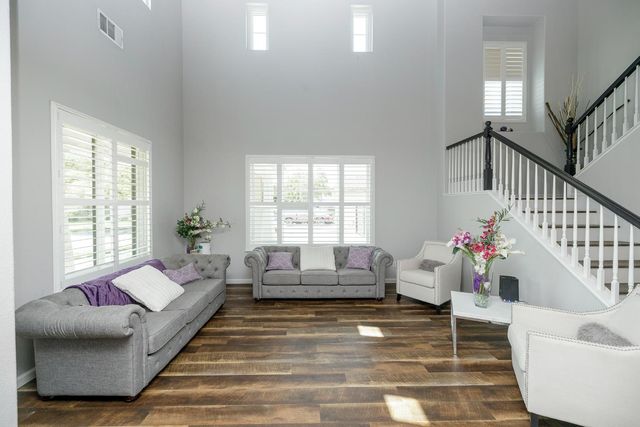 1766 Churchill Downs Cir, Oakdale, CA 95361