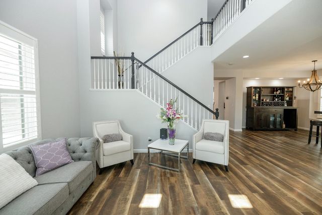 1766 Churchill Downs Cir, Oakdale, CA 95361