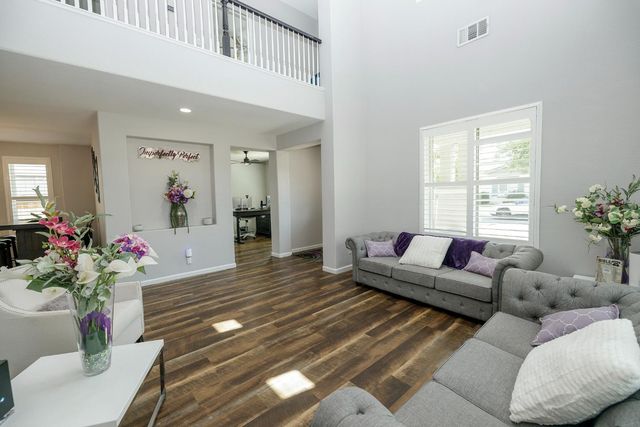 1766 Churchill Downs Cir, Oakdale, CA 95361