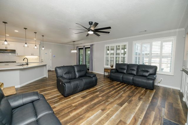 1766 Churchill Downs Cir, Oakdale, CA 95361