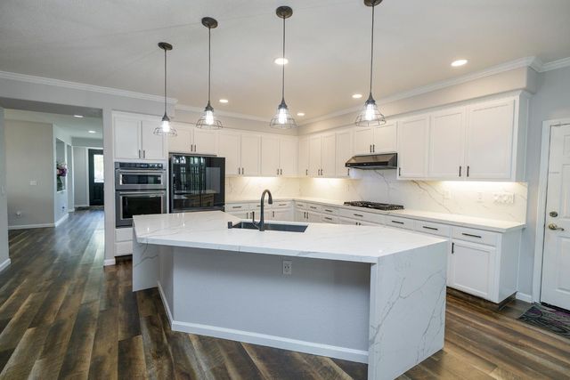 1766 Churchill Downs Cir, Oakdale, CA 95361