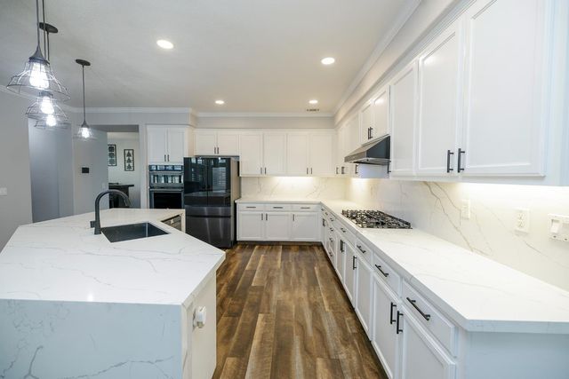 1766 Churchill Downs Cir, Oakdale, CA 95361