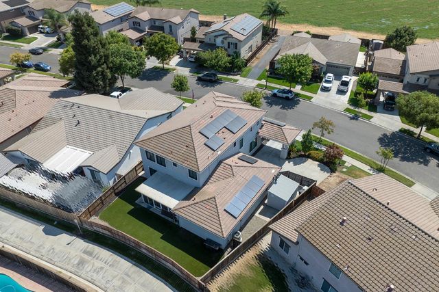 1766 Churchill Downs Cir, Oakdale, CA 95361