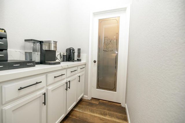 1766 Churchill Downs Cir, Oakdale, CA 95361