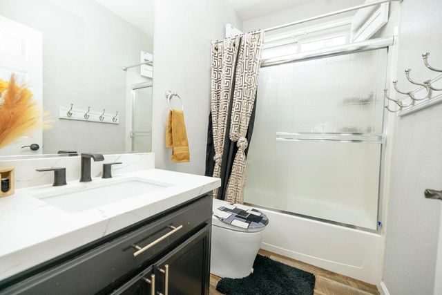 1766 Churchill Downs Cir, Oakdale, CA 95361