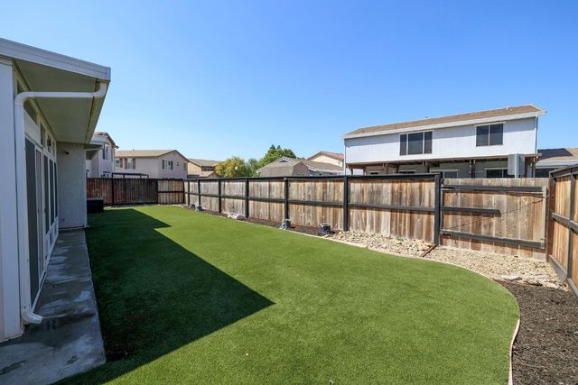 1766 Churchill Downs Cir, Oakdale, CA 95361