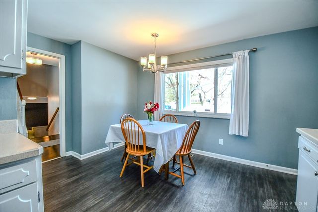 906 New England Avenue, Dayton, OH 45429