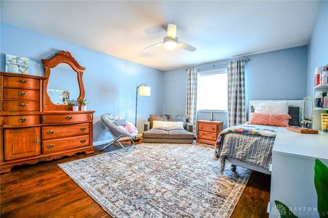 906 New England Avenue, Dayton, OH 45429