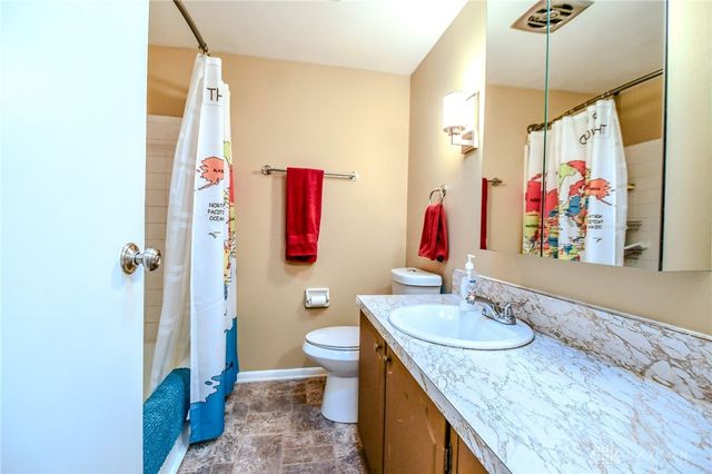 906 New England Avenue, Dayton, OH 45429