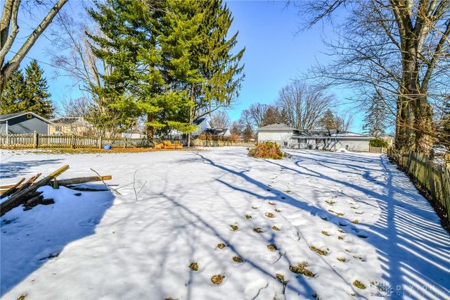 906 New England Avenue, Dayton, OH 45429