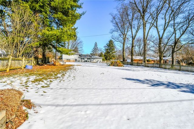 906 New England Avenue, Dayton, OH 45429