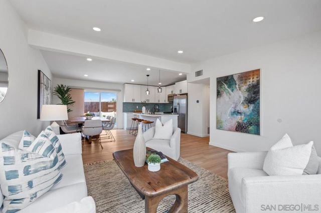 5646 Roanoke, San Diego, CA 92139