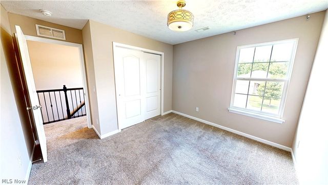 940 Longitude Lane, Amherst, OH 44001