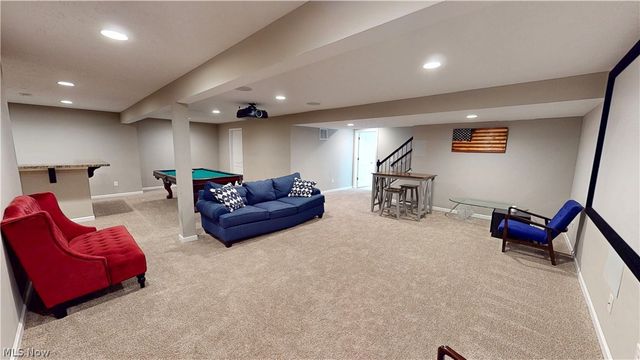 940 Longitude Lane, Amherst, OH 44001