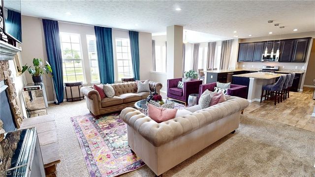 940 Longitude Lane, Amherst, OH 44001
