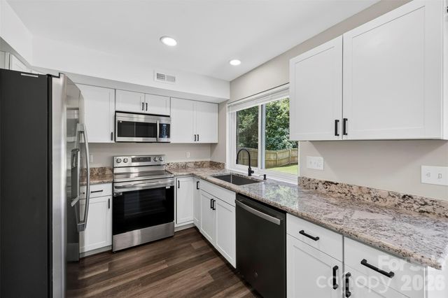 6719 Montezuma Trail, Charlotte, NC 28227