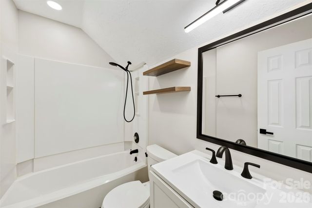 6719 Montezuma Trail, Charlotte, NC 28227