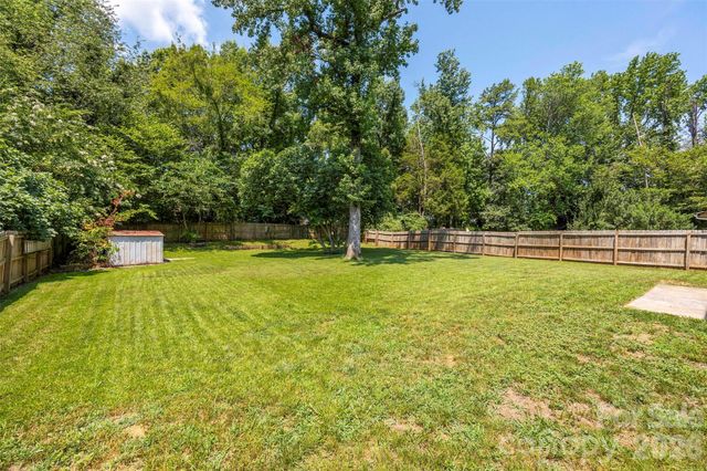 6719 Montezuma Trail, Charlotte, NC 28227