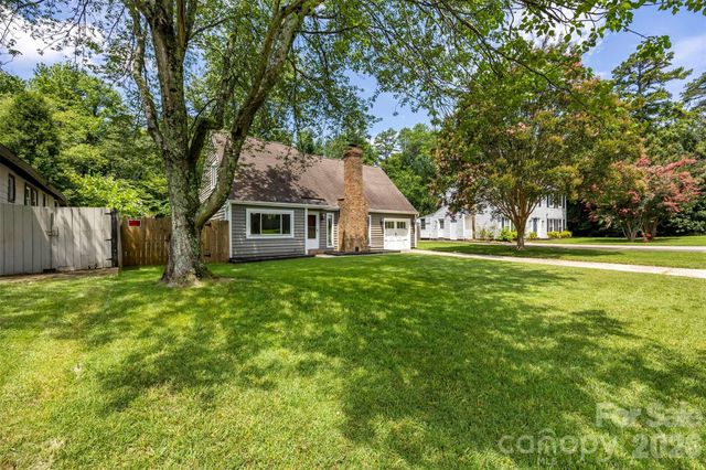 6719 Montezuma Trail, Charlotte, NC 28227