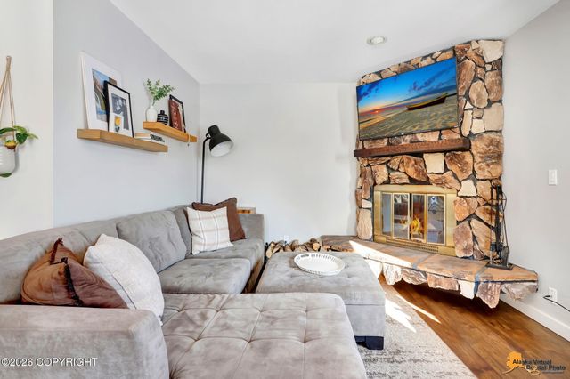 3511 Amber Bay Loop, Anchorage, AK 99515