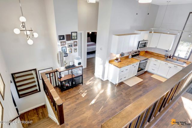 3511 Amber Bay Loop, Anchorage, AK 99515