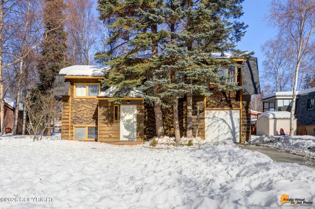 3511 Amber Bay Loop, Anchorage, AK 99515