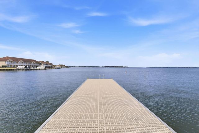 43 Regency Point, Montgomery, TX 77356