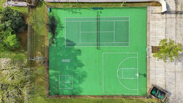 43 Regency Point, Montgomery, TX 77356