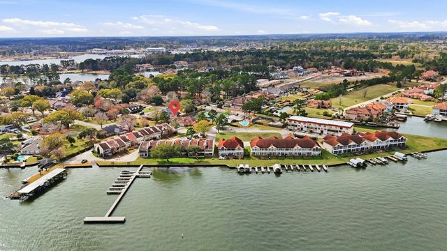 43 Regency Point, Montgomery, TX 77356