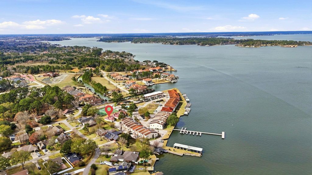 43 Regency Point, Montgomery, TX 77356