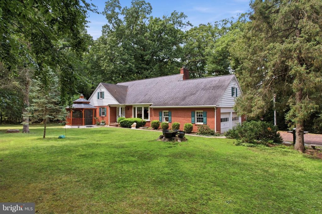 1274 SUMNEYTOWN PIKE, LANSDALE, PA 19446 — exterior