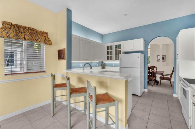 7921 E Exeter Boulevard E 202, Tamarac, FL 33321