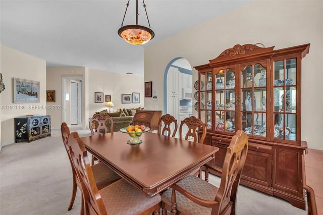 7921 E Exeter Boulevard E 202, Tamarac, FL 33321