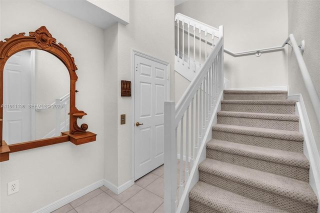 7921 E Exeter Boulevard E 202, Tamarac, FL 33321