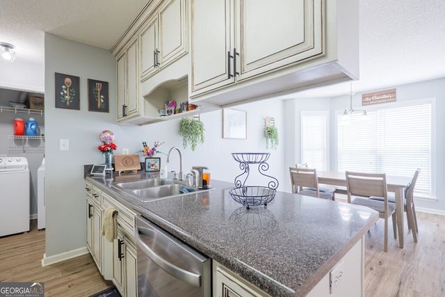 212 Hilltop Circle, Valdosta, GA 31602