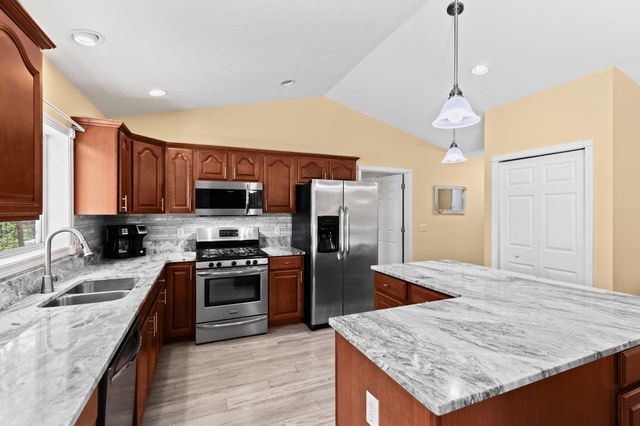 11033 Sandy Oak Trail, Cedar Springs, MI 49319