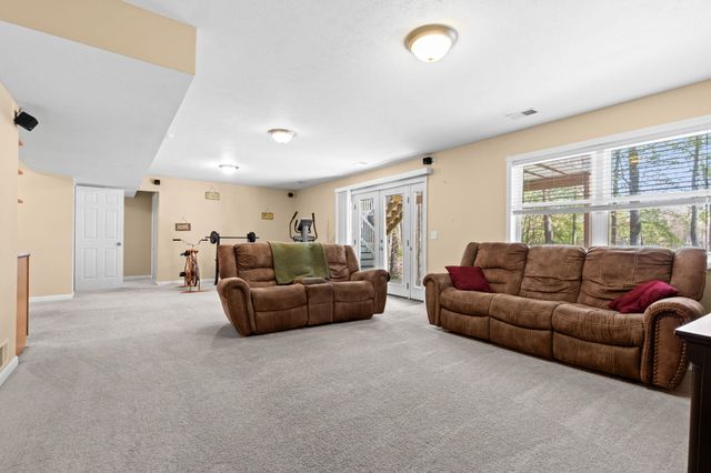 11033 Sandy Oak Trail, Cedar Springs, MI 49319